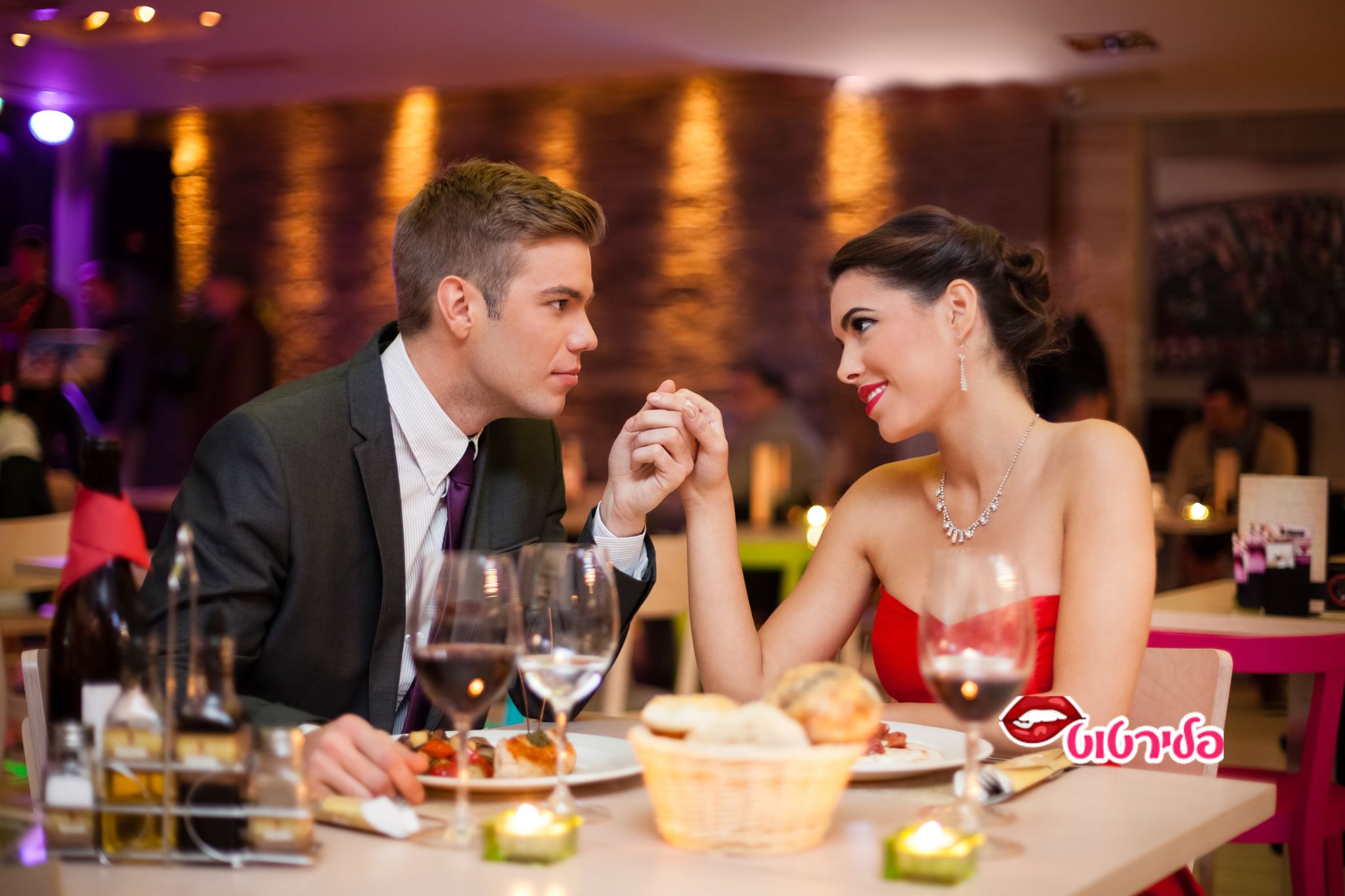 לצאת לדייט דיסקרטי