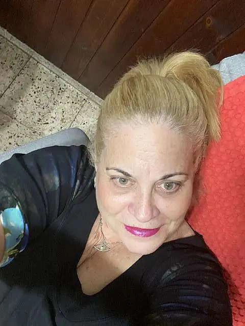 יצחק