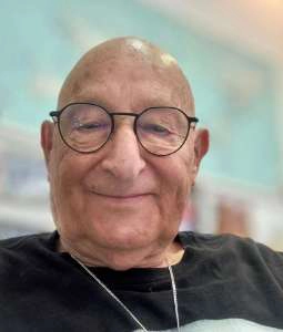 אבי