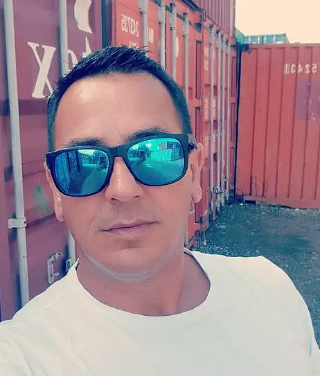 Yk